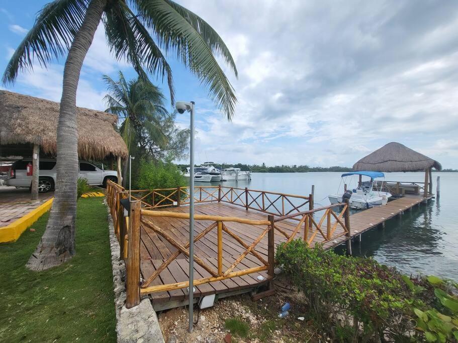 3 Rooms house at side of the Lagoon  Cancún Buitenkant foto